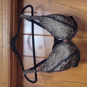 Cacique Black & Cream pushup bra Size 40DDD or 40F